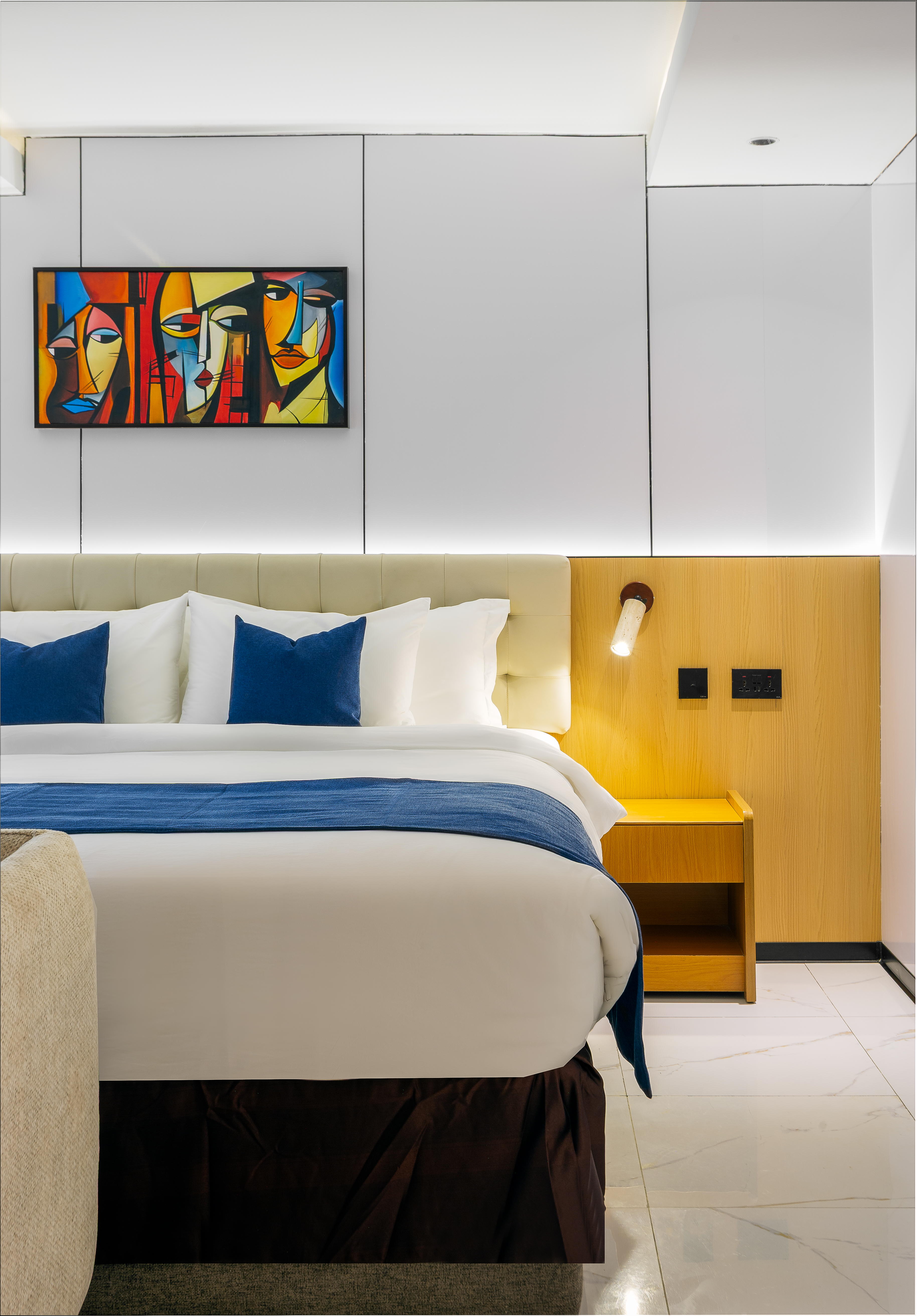 Executive Suite — Work Space